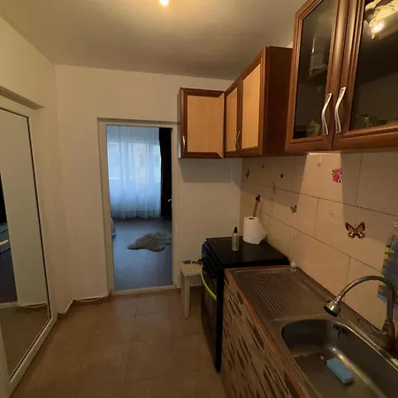 Garsoniera Apartamento *